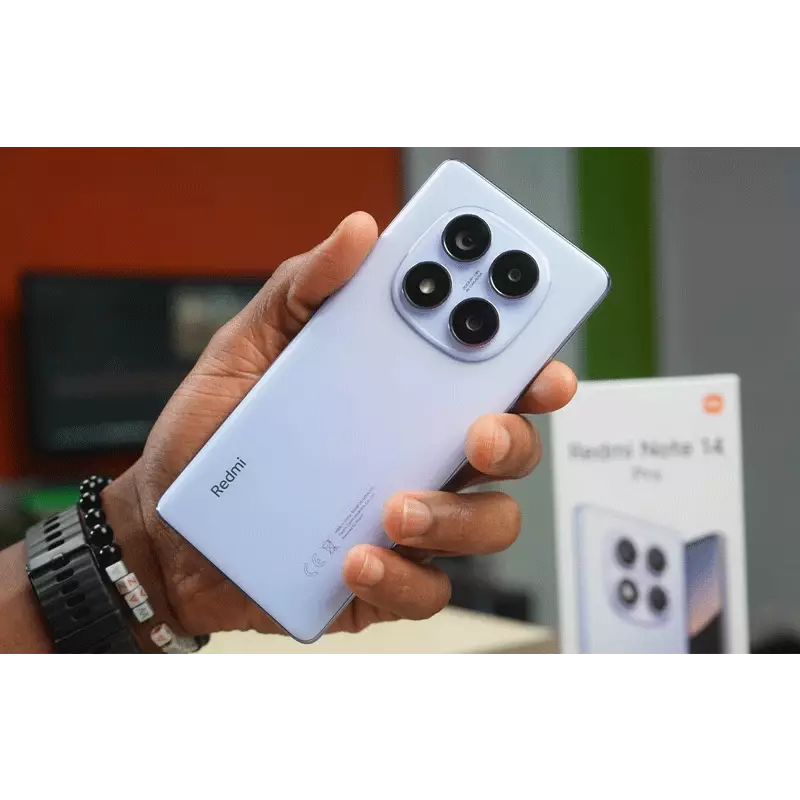 گوشی موبایل شیائومی مدل Redmi Note 14 Pro 4G ظرفیت 256 گیگابایت رم 8 گیگابایت بدون شارژر (پک گلوبال) در دست