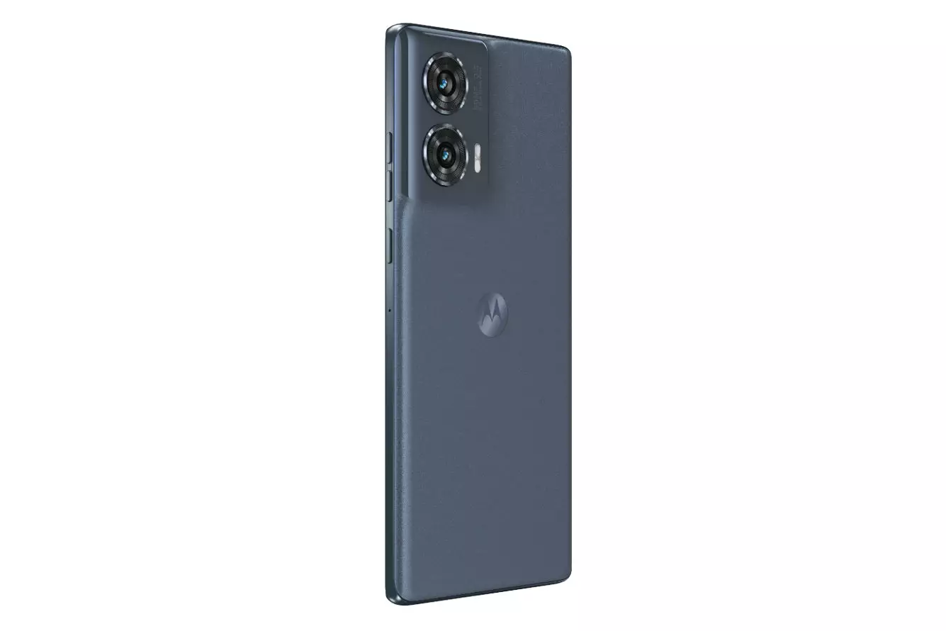 نمای سمت چپ از بغل گوشی موبایل موتورولا مدل EDGE 50 FUSION ظرفیت 512 رم 12 گیگابایت 